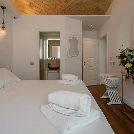 White 401 Gioberti Rom